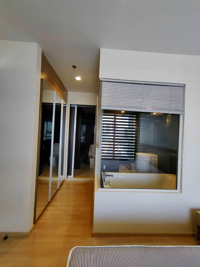 picture 🌇Rhythm Sathorn 21 for Rent" BTS Taksin 250 m. 🛋️: Room details: - 1 Bedroom 1 Bathroom - 8/18