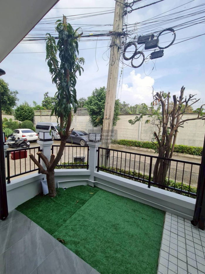 picture For Sale Townhouse/Townhome  , Prinyaluck Wongwaen - Sathorn , corner unit , newly renovated , MRT-Lak Song , Bang Khae , Bang Khae , Bangkok , CX-137963 ✅ Live chat with us ADD LINE @connexproperty ✅  - 5/12