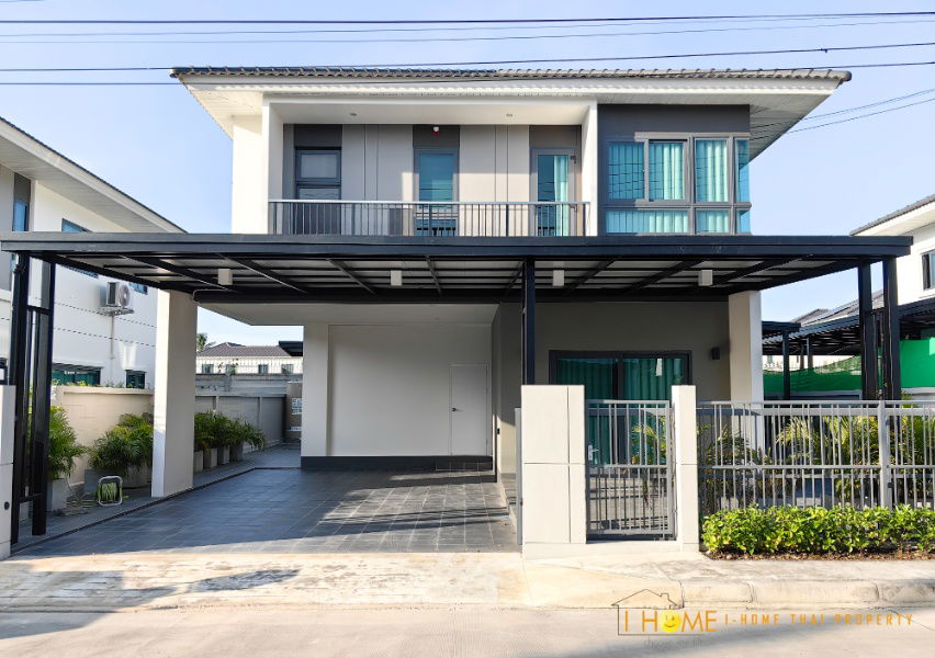 picture Two storey house for rent with 4 bedrooms,3 toilets and 2 kitchens.  - 1/43