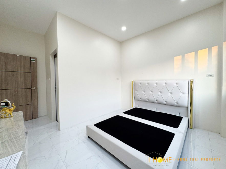 รูป ขายบ้านเดี่ยวสองชั้น 4 ห้องนอน 4 ห้องน้ำ 1 ห้องครัว - รูปที่ 13/37