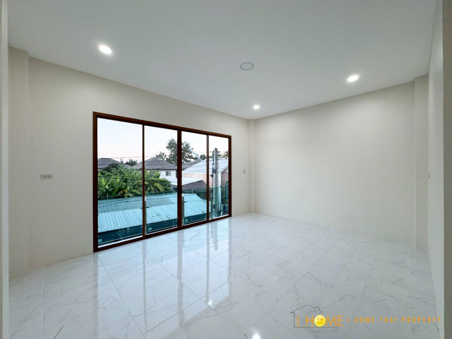 รูป ขายบ้านเดี่ยวสองชั้น 4 ห้องนอน 4 ห้องน้ำ 1 ห้องครัว - รูปที่ 31/37