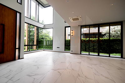 Houses for sale Bangkok : Siraninn Residences Pattanakarn 5 bedrooms, for sale