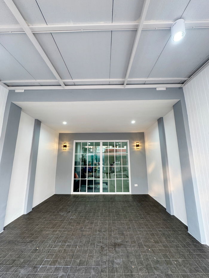 รูป #หมู่บ้านศิริวรรณ1 บางกร่าง ตลาดเจ้าพระยา #ราชพฤกษ์ #รีโนเวทใหม่ใกล้รถไฟฟ้าสายสีม่วง สถานีบางพลู #ทาวน์เฮ้าส์ 2 ชั้น 16 ตร.ว. 2 นอน 2 น้ำ ทำเลดีมาก - รูปที่ 2/16