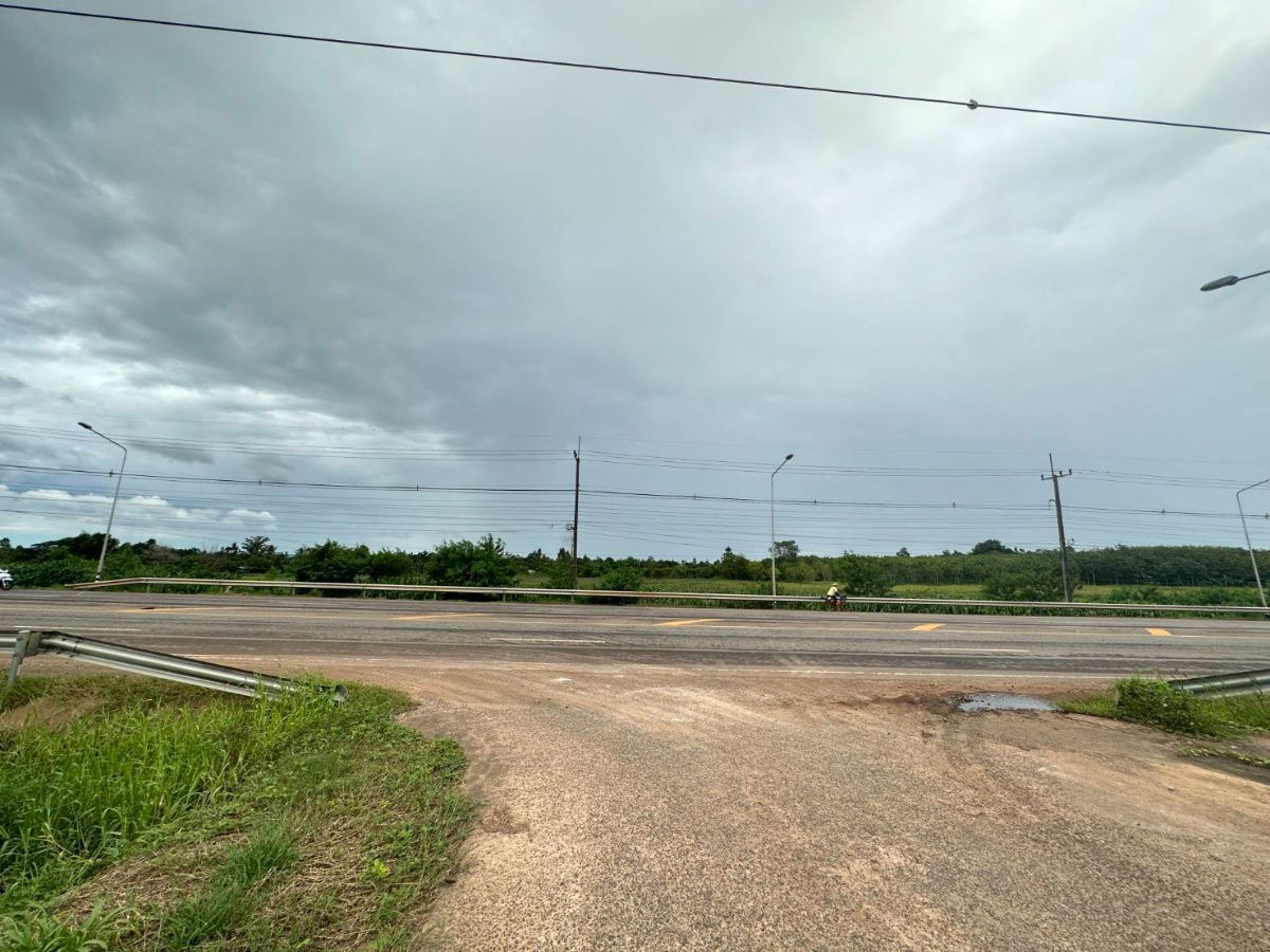 รูป ขายที่ดิน82ไร่อำเภอเสิงสางจังหวัดนครราชสีมา ติดถนนราชสีมาโชคชัยห่างที่ว่าการอำเภอ1กิโลเมตร หน้ากว้างติดถนนประมาณ430เมตร พื้นที่82-3-22ไร่ - รูปที่ 6/6