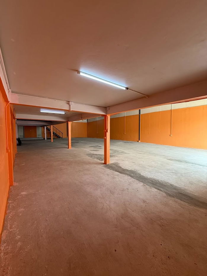 picture Warehouse for Rent – Din Daeng–Ratchada, 6-Wheeler Truck Accessible Prime city warehouse - 7/17