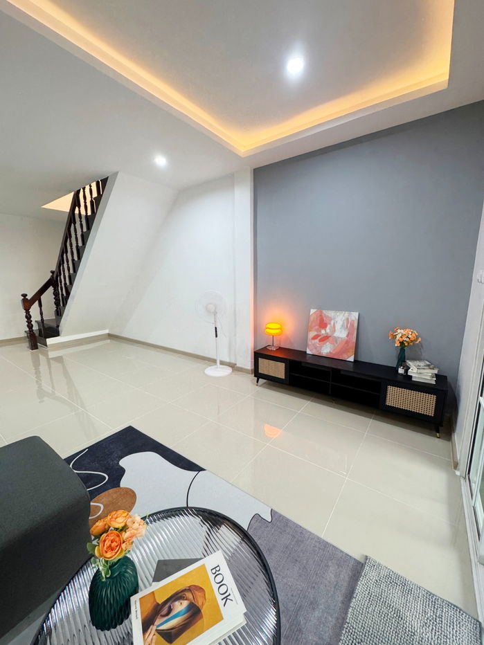 รูป #หมู่บ้านศิริวรรณ1 บางกร่าง ตลาดเจ้าพระยา #ราชพฤกษ์ #รีโนเวทใหม่ใกล้รถไฟฟ้าสายสีม่วง สถานีบางพลู #ทาวน์เฮ้าส์ 2 ชั้น 16 ตร.ว. 2 นอน 2 น้ำ ทำเลดีมาก - รูปที่ 4/16