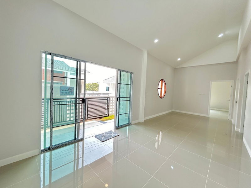 picture Single-storey detached house for sale  3 bedrooms 2 bathrooms and 2 parkings. - 6/18