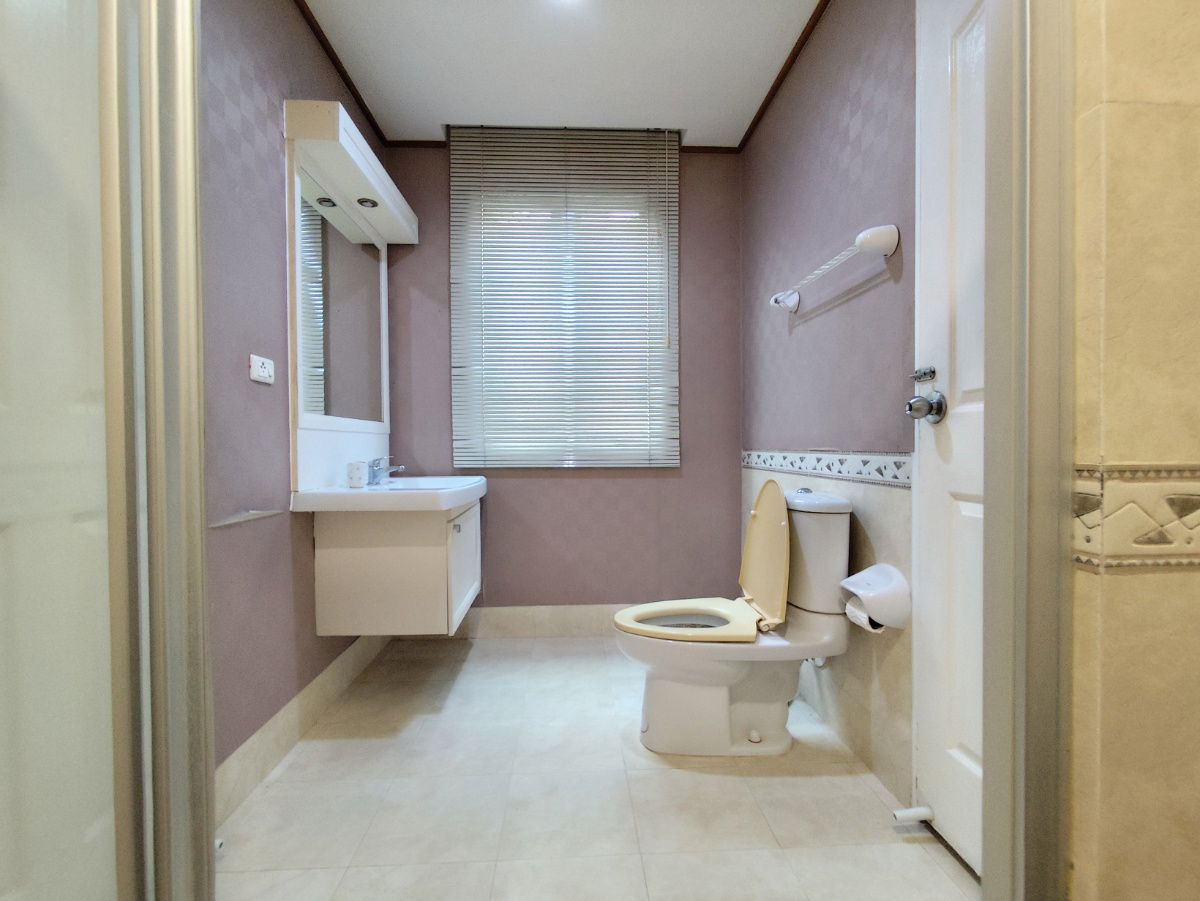 รูป 🏡 ขายบด 2 ชั้น หมู่บ้าน วรารมย์ พหลโยธิน–สายไหม 60 ตรว 3น 3น้ำ ทำเลดี สวยสะอาดน่าอยู่  - รูปที่ 32/60