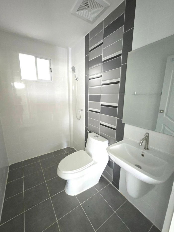 รูป ทาวน์เฮ้าส์ รีโนเวทใหม่ The Trust Town Wongwaen–Lam Luk Ka : เดอะทรัสต์ ทาวน์ วงแหวน–ลําลูกกา ซอยบึงคําพร้อย ปทุมธานี พร้อมอยู่ ทำเลดี ราคาถูกคุ้ม - รูปที่ 10/22