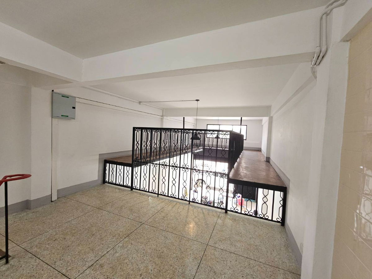 รูป Commercial building for rent near BTS Punnawithi-Udomsuk (SPSAD3655) - รูปที่ 10/21