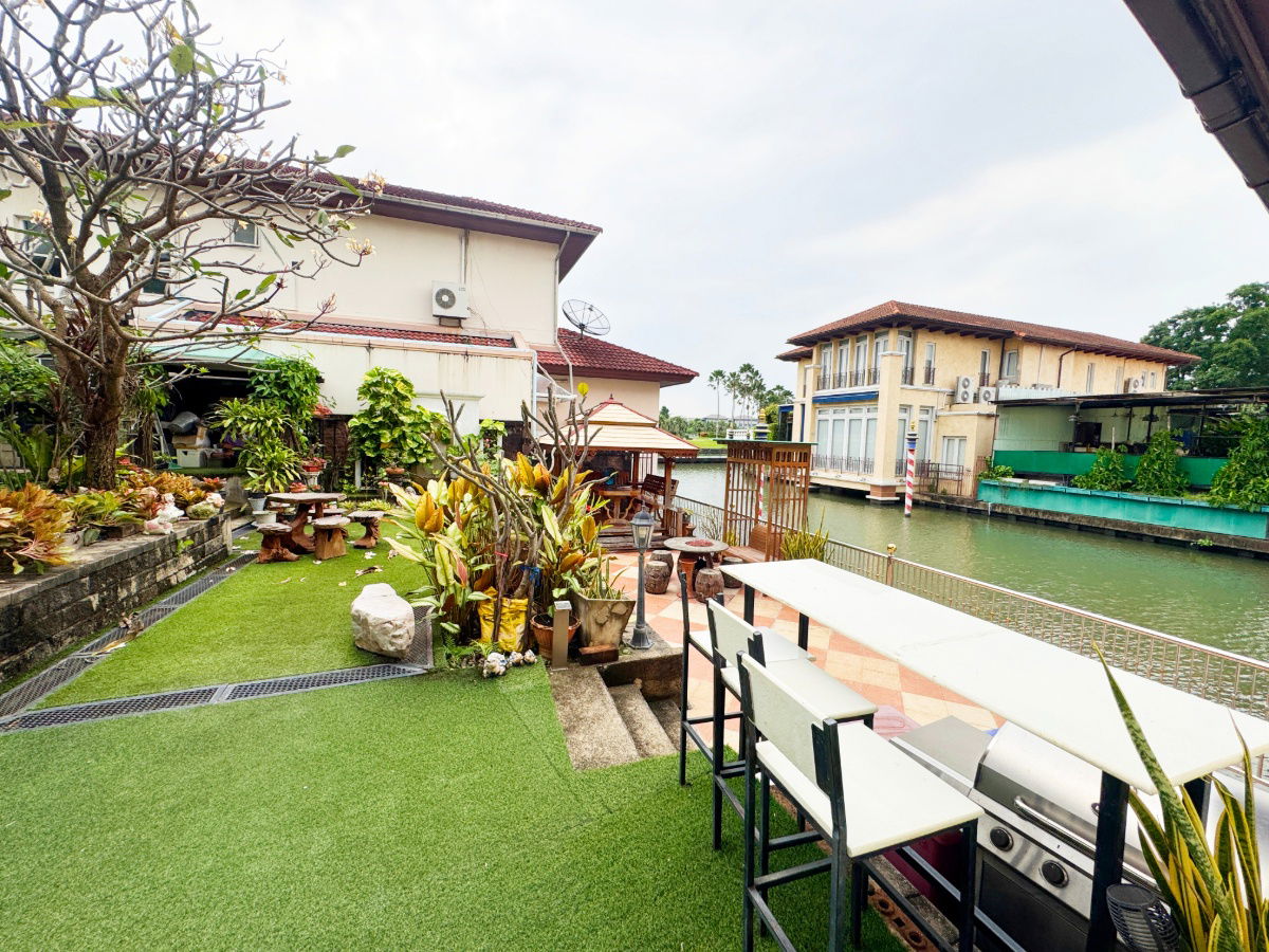 รูป 🏰บ้านใหญ่ 155 ตรว. ที่ดอนเมือง แกรนด์คาแนล ดอนเมือง 5 ห้องนอน / 6 ห้องน้ำ พื้นที่เยอะจนวิ่งเล่นได้ทั้งครอบครัว + มีเรือนรับรองติดคาแนลในโครงการ!💦 - รูปที่ 10/10