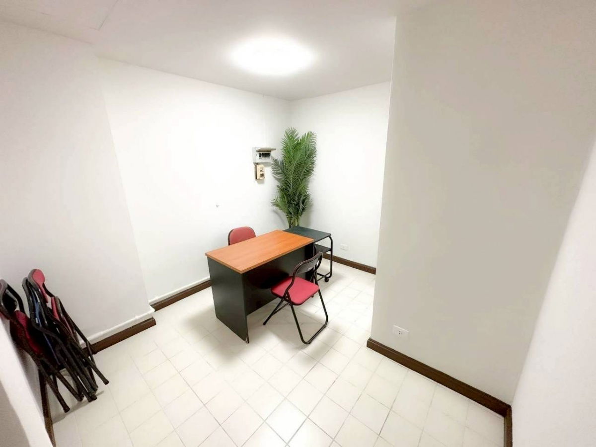 รูป HR3035ให้เช่าบ้านแฝด 4 ชั้น หมู่บ้าน Home Avenue ซอยประวิทย์และเพื่อน 16 พร้อมอยู่ เดินทางสะดวก - รูปที่ 9/20