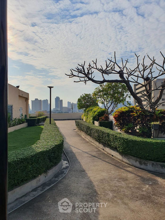 picture 2-BR Condo at Fragrant 71 Condominium near BTS Phra Khanong (ID 2453489) - 20/31