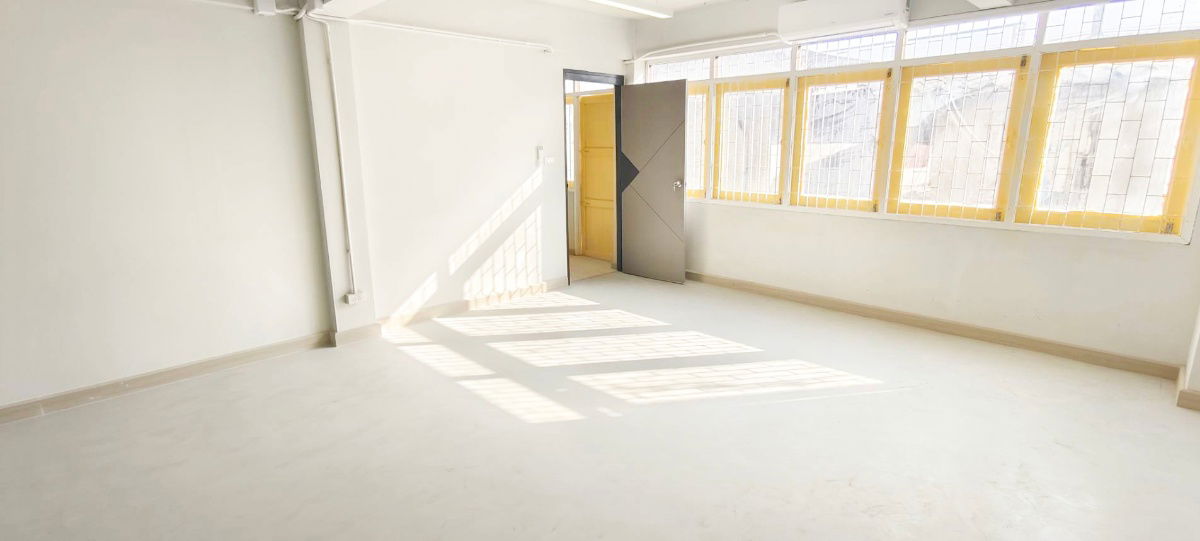 picture (Promotion 55,000) Fully Renovated Commercial Building, 2 Units, 400 sq.m., 10-Meter Frontage, Parking for 5 Cars, Bearing Area, Near BTS - 5/23