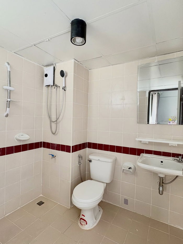 picture For rent Ratchada City Condo Floor 8 , 28 sq.m. - 5/5