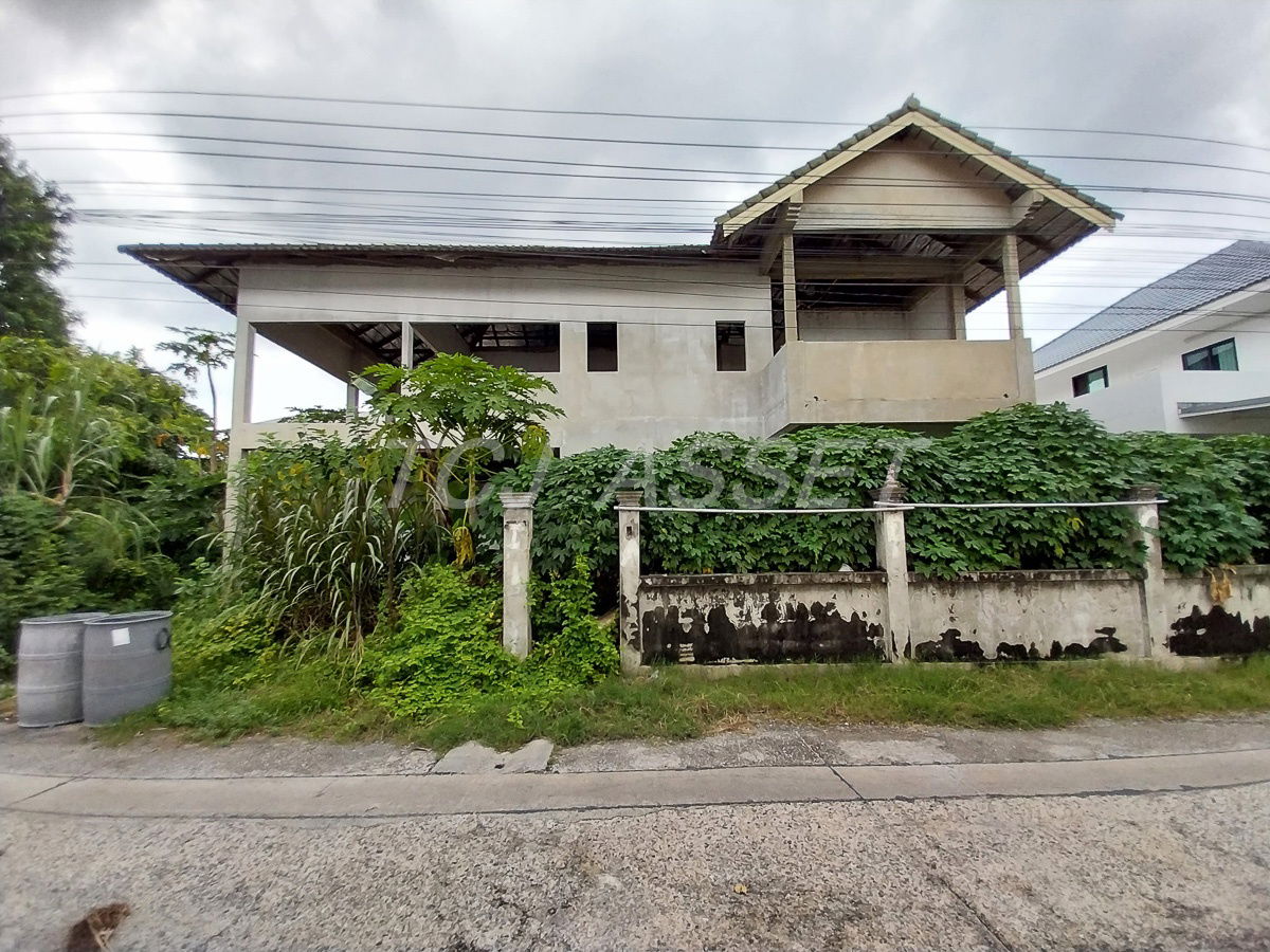 picture House for sale : Bua Ngam Village , Soi On Nut 39, Sukhumvit 77 - 1/6