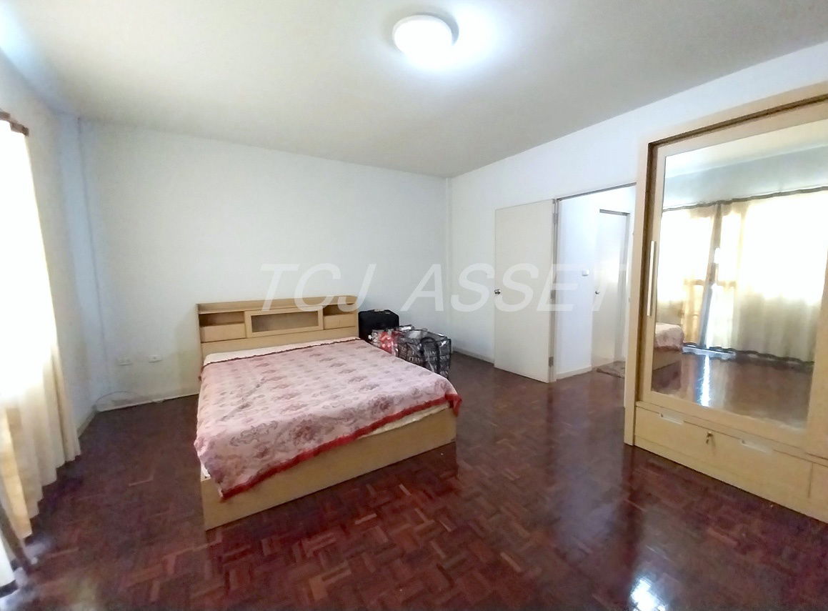 รูป ขายทาวน์เฮ้าส์ 2 ชั้น ม.พาร์คแกลเลอรี่ ซอยศรีด่าน 22 ถ.ศรีนครินทร์ - รูปที่ 3/11