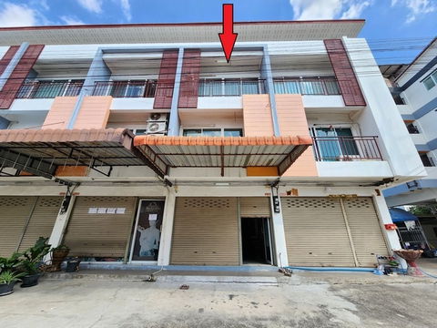 FOR SALE  COMMERCIAL BUILDING PROPERTY  3590000 BAHT.