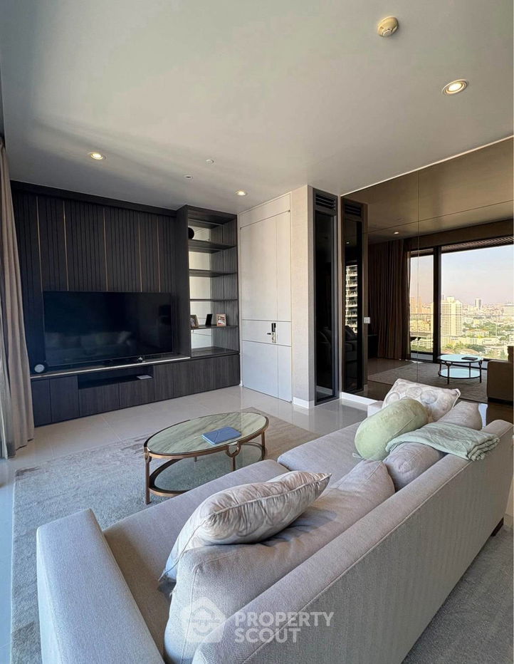 picture 2-BR Condo at Vittorio Sukhumvit 39 near BTS Phrom Phong (ID 2453770) - 4/19