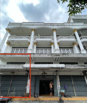 Shophouse for rent, over 200 sqm