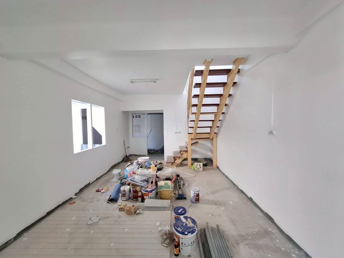 picture LAND FOR SALE GOOD FOR INVESTMENT - 8/13