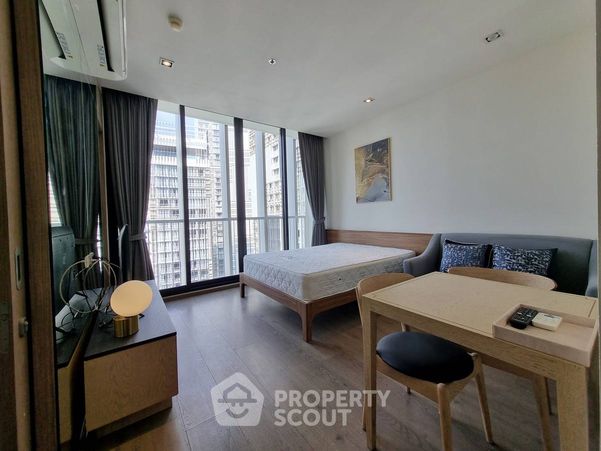picture Studio Condo at Park Origin Phrom Phong near BTS Phrom Phong (ID 2453776) - 1/17