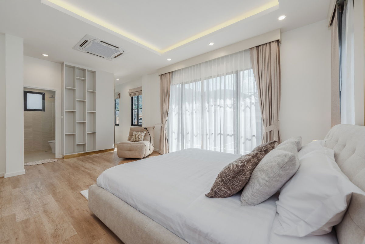 picture 🌴FOR RENT🌴 Luxury 4-Bed English Style House with Pool at Crown Estate (Dulwich Rd), Next to British International School Phuket – Ready to Move In - 14/73