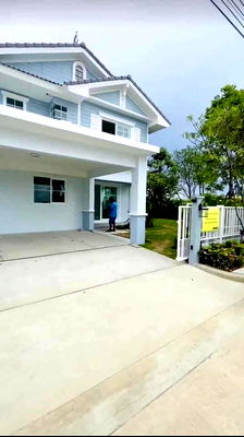 Houses for rent Bhakasa Industrial : Corner Detached House For Rent Villaggio Bangna-Theparak.