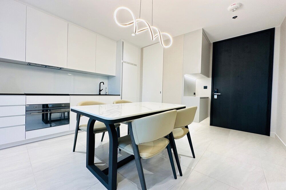 picture ⚡️⚡️Sale with tenant !! ⚡️⚡️Code C20230600051.....Tait Sathorn 12, 1 bed, 1 bath, city view, South Facing, high floor 18+, furnished, Special Deal!! - 3/8