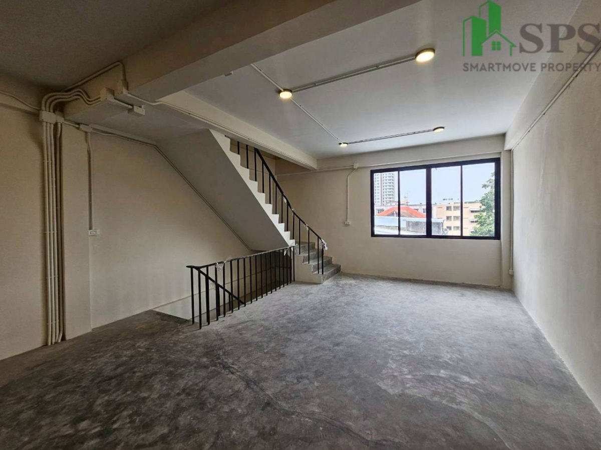 รูป อาคารพาณิชย์ให้เช่า ติด BTS ปุณณวิถี (SPSJN250) - รูปที่ 2/20