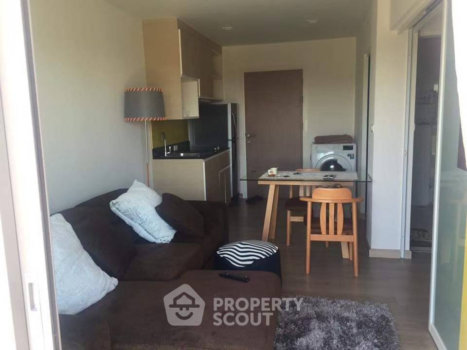 picture 1-BR Condo at Sonrisa Condominium in Surasak (ID 1502812) - 1/11