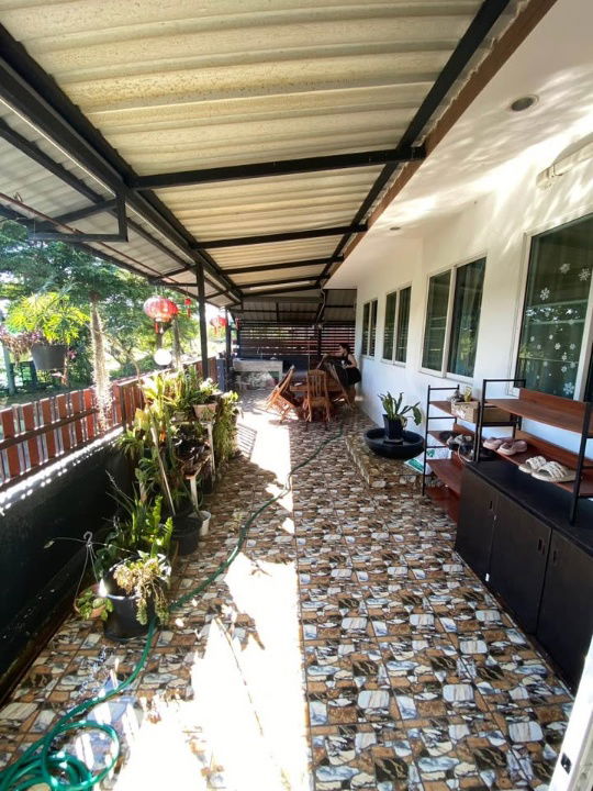 picture Single storey house for rent with 4 bedrooms,2 toilets and 1 kitchen. - 18/20