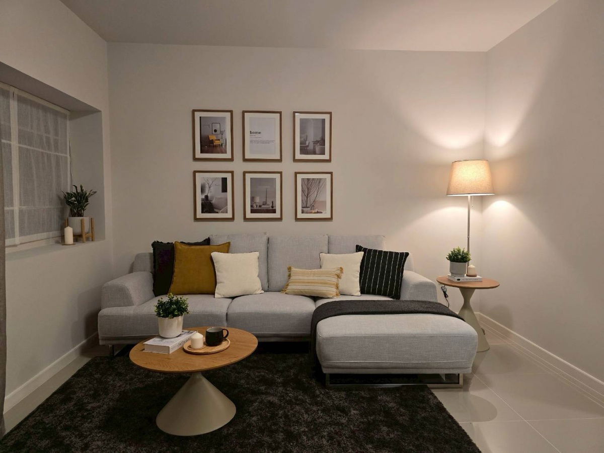 picture Two-storey townhouse for rent  with  2 bedrooms   and 3 toilets. - 2/12