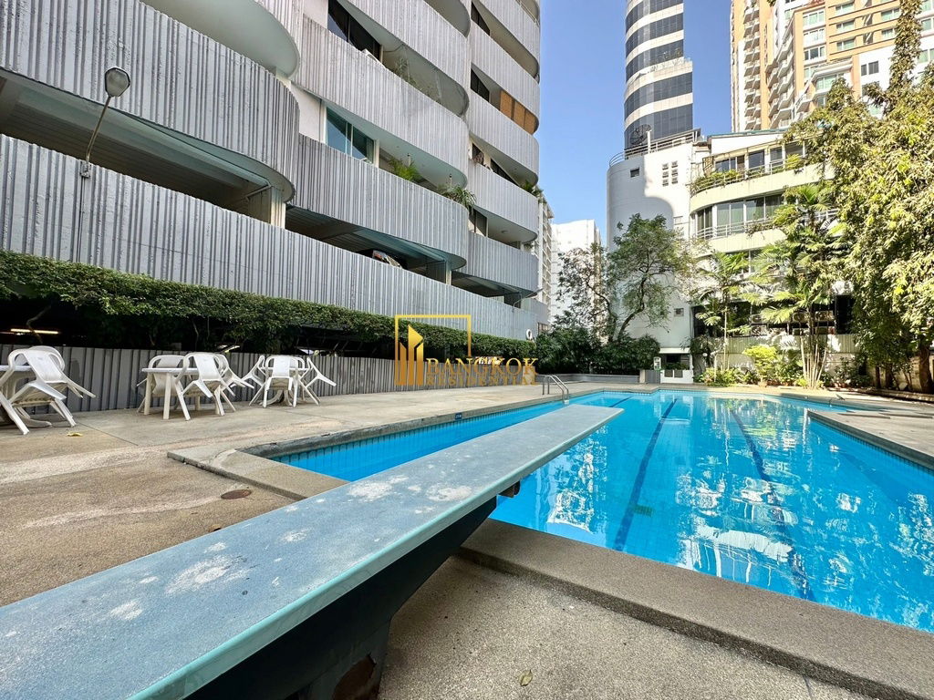 picture Premier Condo | 4 Bedroom Condo For Rent in Phrom Phong - BR13004CD - 13/25