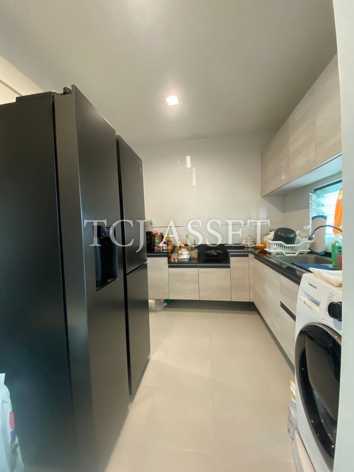 picture House for sale : Detached house in Mantana 2 Village, Soi Ratchawinit Bang Na, Km. 7. - 6/13