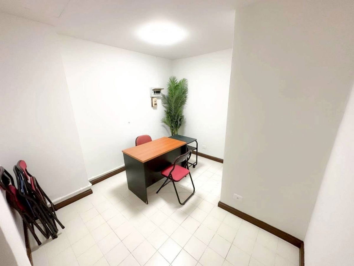 picture Townhouse for rent ✨ Home Avenue ✨ 3 bedrooms, 3 bathrooms, fully furnished and equipped, convenient transportation, near both BTS and MRT. - 11/11