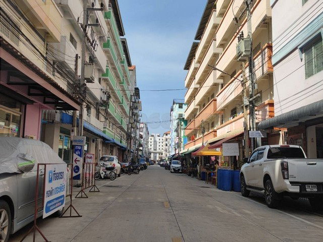 รูป น่าซื้อลงทุน หอพักราคาถูก 6 ชั้น ห้องพัก 100 ห้อง ขาย 23 ล้าน มี 2 ตึก เนื้อที่ 120 ตารางวา คลองหลวง ปทุมธานี - รูปที่ 3/21