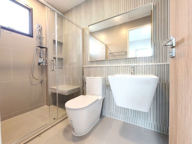 picture FOR SALE  HOUSE PROPERTY  15900000 BAHT. - 6/8