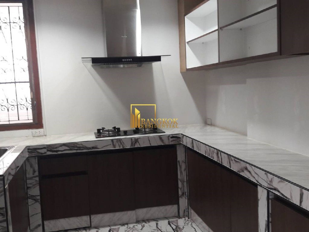 picture Premier Condo | 4 Bedroom Condo For Rent in Phrom Phong - BR13004CD - 3/25