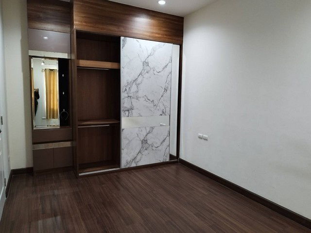 picture FOR SALE  TOWNHOUSE PROPERTY  2000000 BAHT. - 7/8