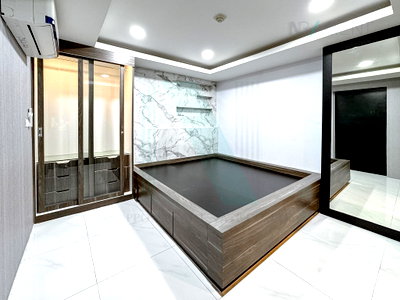 Condos for sale : For Sell Condo THE KRIS RATCHADA 17 Building 3, Floor 1,1 bed room, Room size 45 sqm