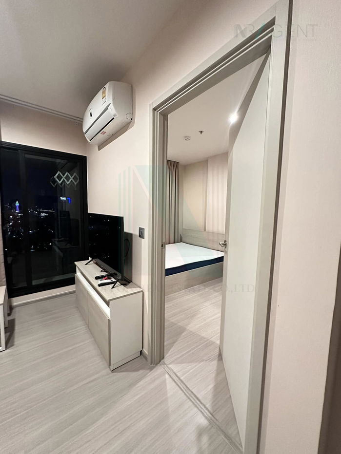 picture For Rent Condo ASPIRE ERAWAN PRIME Building A, Floor 30,1 bed room, Room size 27 sqm - 2/8