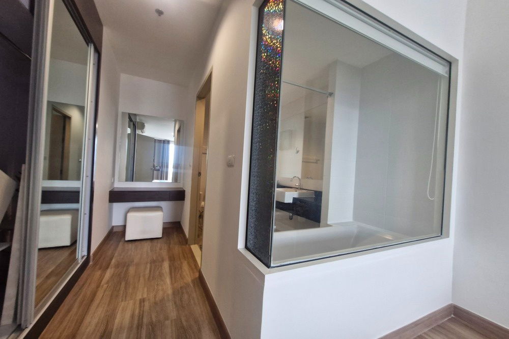 picture 🔥 Sale with tenant !! city view, East Facing, Newly renovated!!🔥 Code C20240301883....Ideo Mix Phaholyothin, 1 bed, 1 bath, furnished, Special Deal! - 5/6