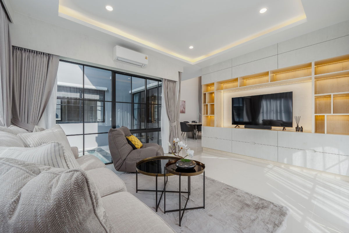 picture 🌴FOR RENT🌴 Luxury 4-Bed English Style House with Pool at Crown Estate (Dulwich Rd), Next to British International School Phuket – Ready to Move In - 50/73