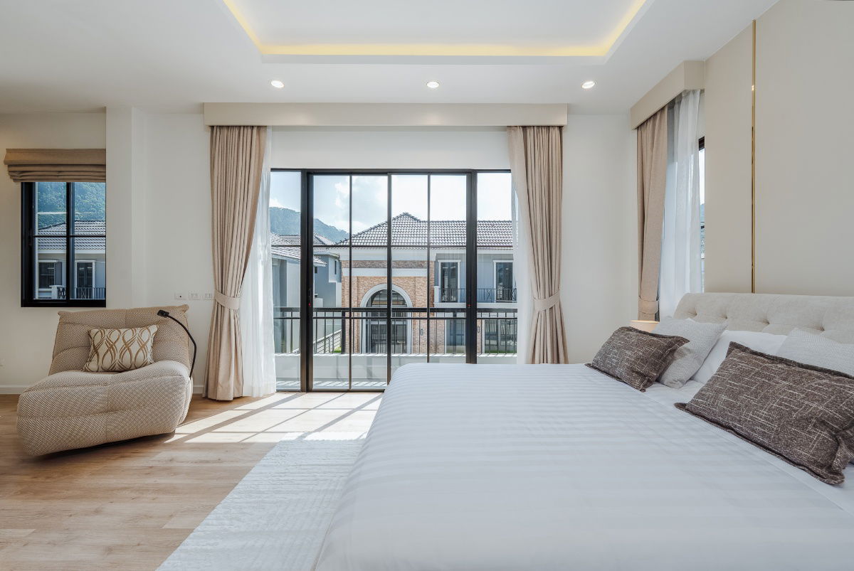 picture 🌴FOR RENT🌴 Luxury 4-Bed English Style House with Pool at Crown Estate (Dulwich Rd), Next to British International School Phuket – Ready to Move In - 12/73