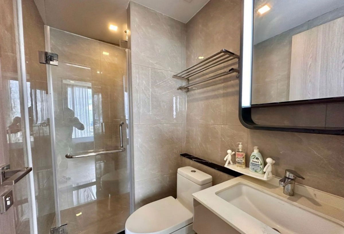 picture For sale: One Nine Five Asoke - Rama 9, beautiful, fully furnished, high floor, near MRT Rama 9. Interested? Add me on Line @841qqlnr - 9/13