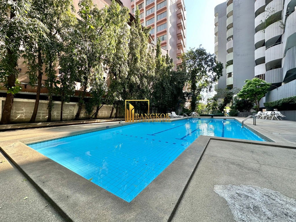 picture Premier Condo | 4 Bedroom Condo For Rent in Phrom Phong - BR13004CD - 14/25