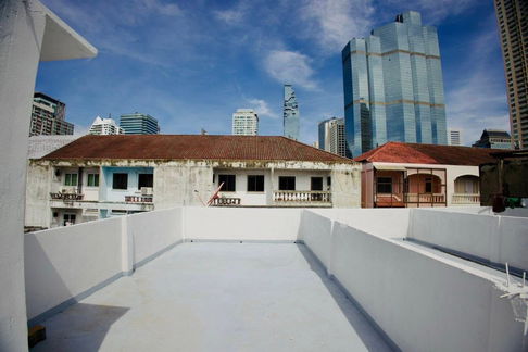 LTH13631 – Townhouse/Commercial Building for Rent | 180 sqm | 3 Studio 3 Baths | 40K/Month | 4-Storey with Rooftop | Near BTS Saint Louis |