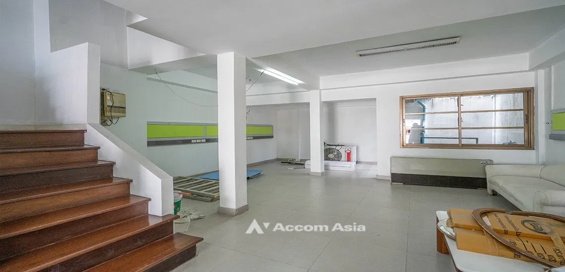 รูป 🔼🔽 AccomA 📩 4 storey townhouse for rent, perfect for home office in Sukhumvit, Bangkok near BTS Phrom Phong (AA20475) - รูปที่ 3/17