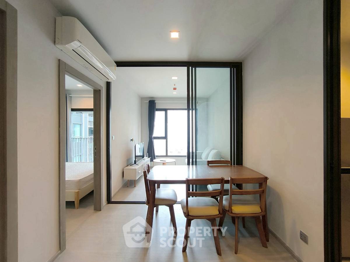 picture 1-BR Condo at Life Asoke - Rama 9 near MRT Phra Ram 9 (ID 2453494) - 1/8